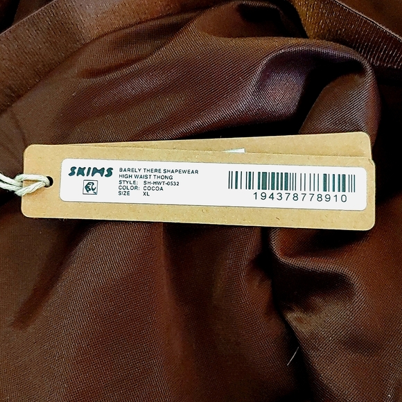 SKIMS Barely There Shapewear High Waist Thong - Picture 9 of 10